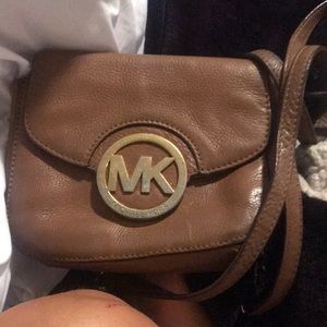 michael kors tan bag